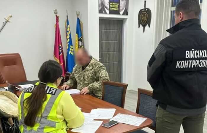 Знущання і здирництво в 211 бригаді: Правоохоронці вручили підозру командиру